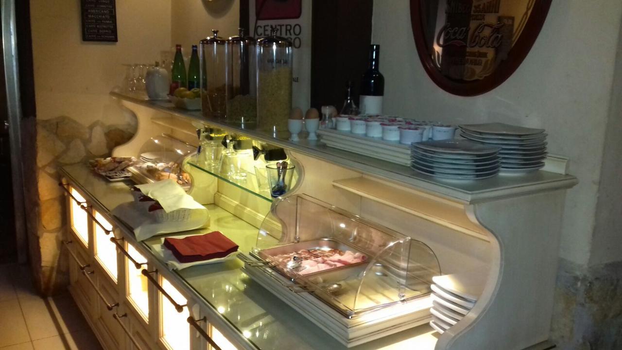 Suite Palazzo Luciani Σαλέρνο Εξωτερικό φωτογραφία