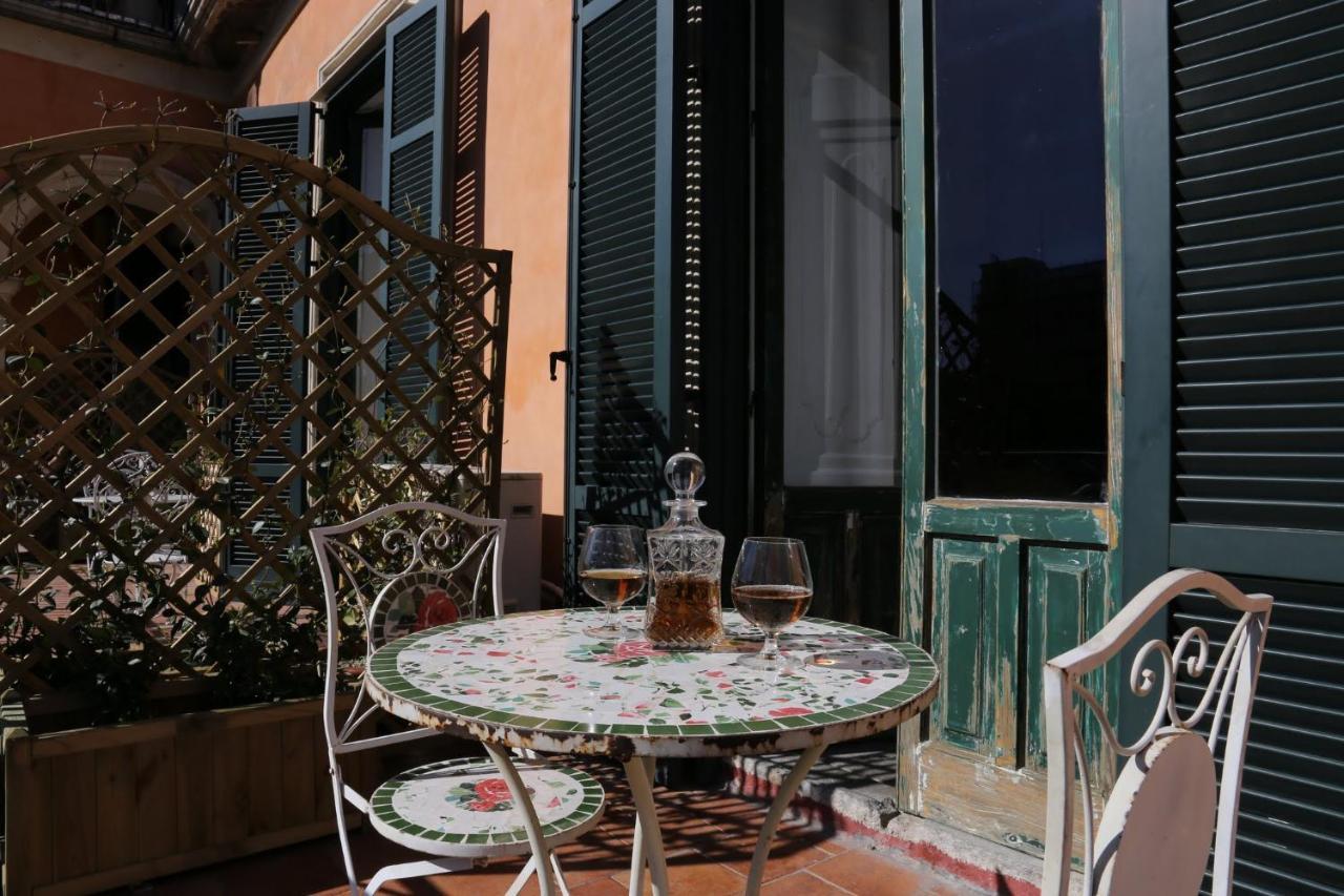 Suite Palazzo Luciani Σαλέρνο Εξωτερικό φωτογραφία