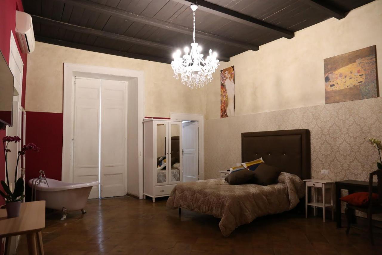 Suite Palazzo Luciani Σαλέρνο Εξωτερικό φωτογραφία